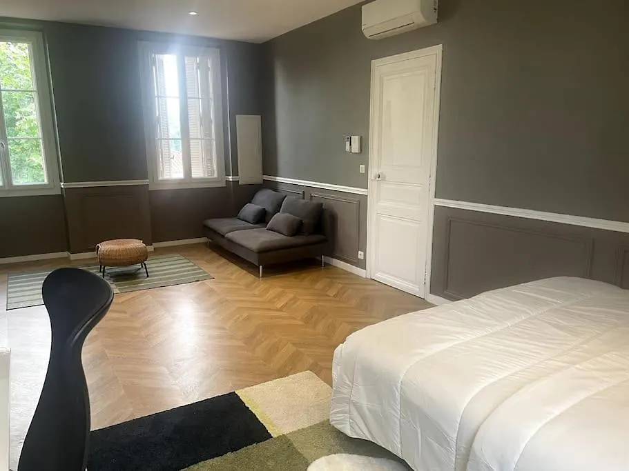 Appartement Ancien Hotel Particulier Loue Entier Grasse France